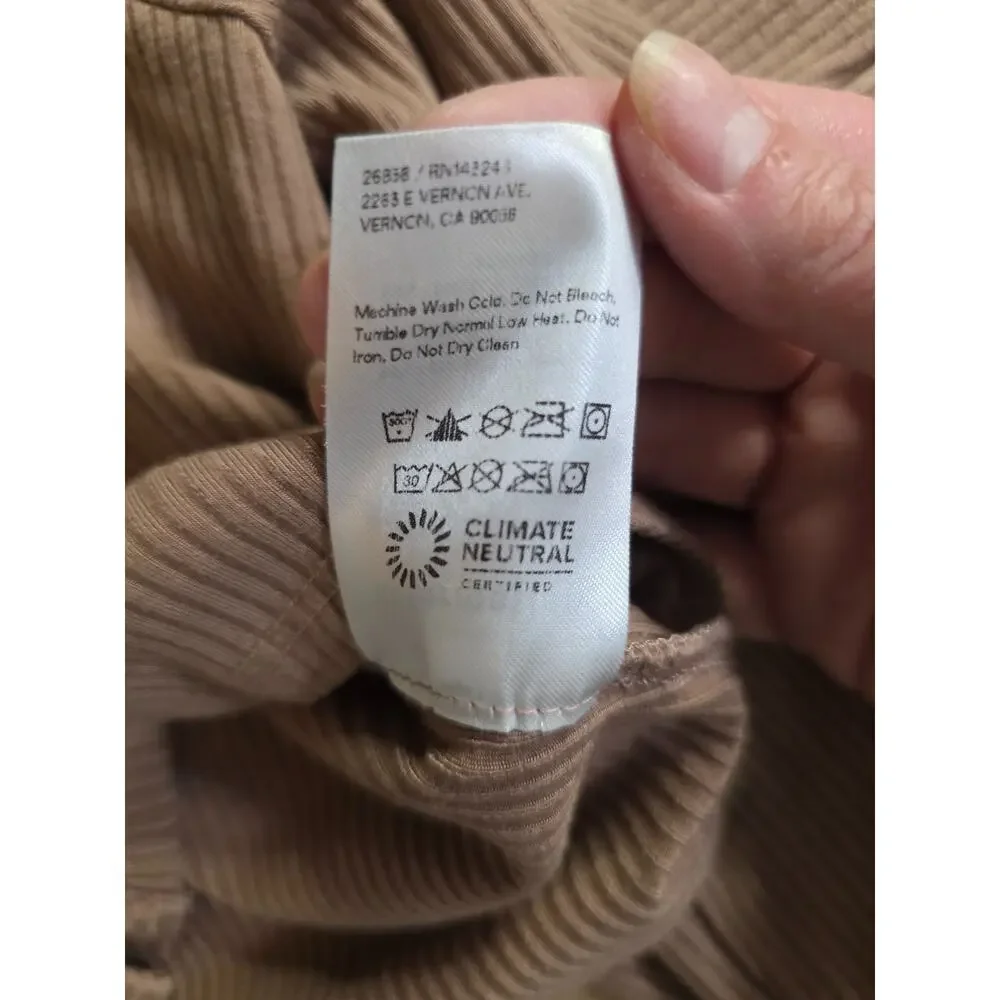 Reformation pant/cardigan set Clay sz M USA Made - Picture 6 of 7